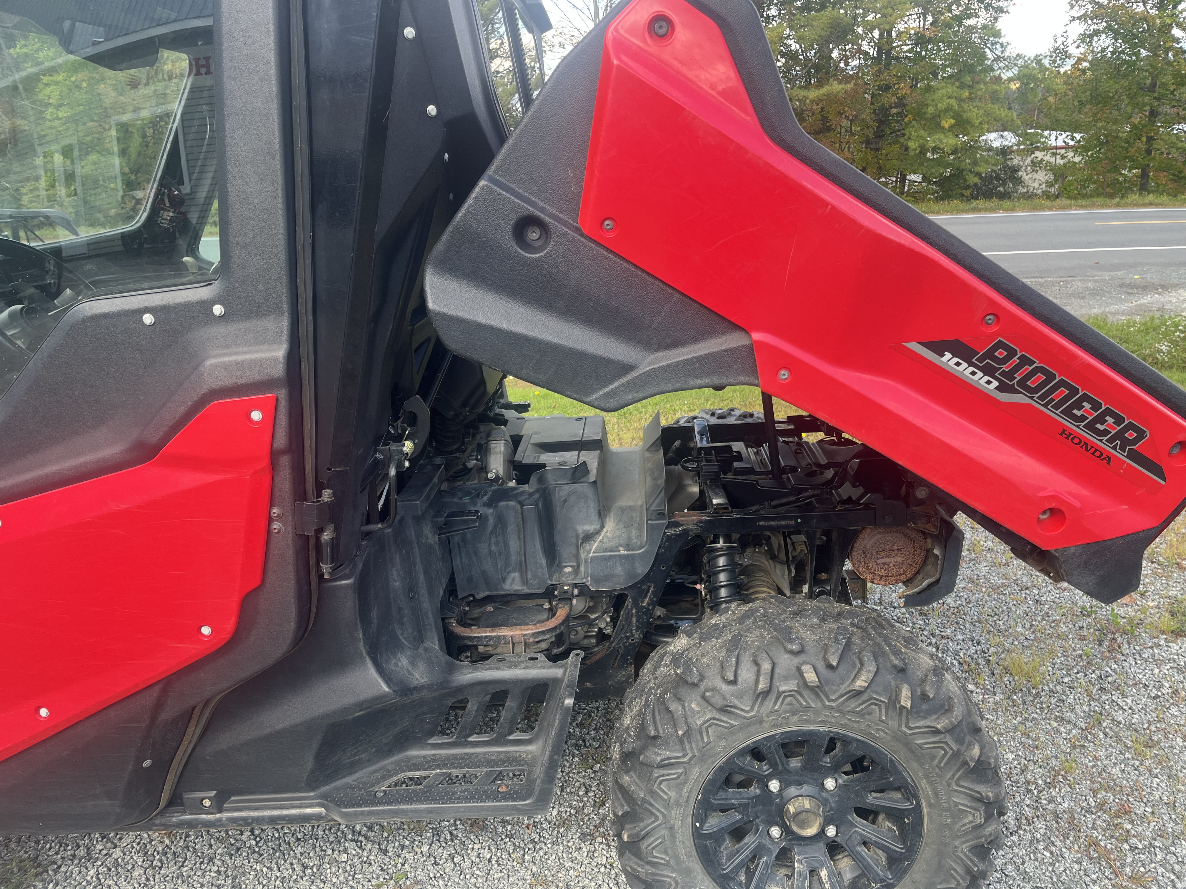 2020 Honda Pioneer 1000 Deluxe Side x Side